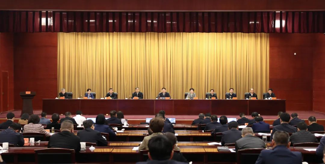 泰州市委书记姜冬冬：突出抓好第三轮中央生态环境保护督察反馈问题整改