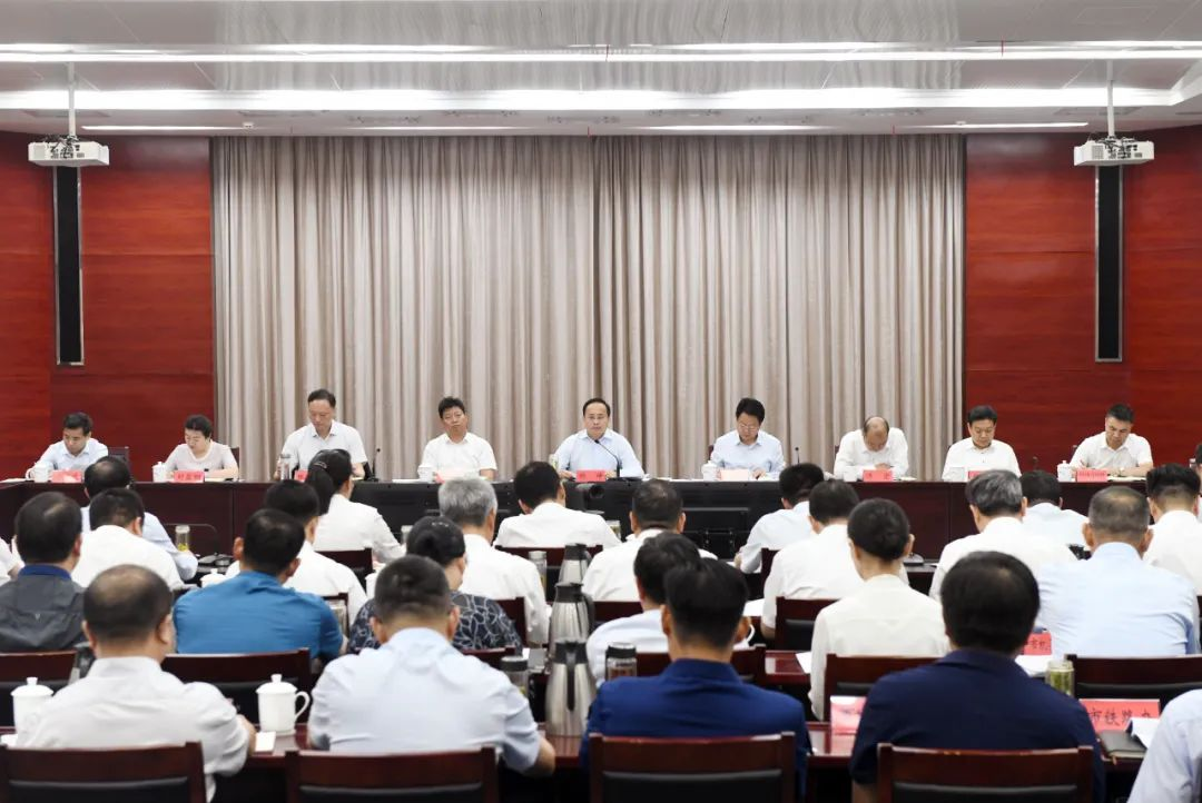 淮安市政府党组召开扩大会议 研究第三轮中央生态环境保护督察反馈问题整改等工作